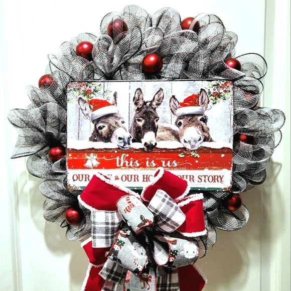 Winter Christmas Donkey Wreath This is Us - Picture 1 of 5